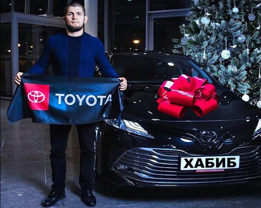 Хабиб Нурмагомедов автомобиль ұтысын өткізіп жатқан жоқ