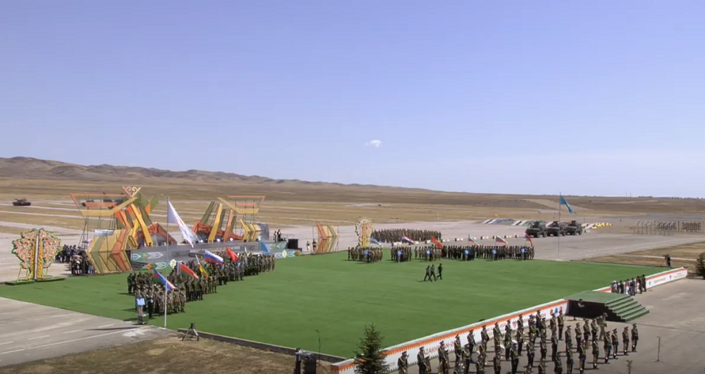 Отарда «АрМИ-2019» әскери ойындарының жабылу салтанаты өтіп жатыр