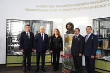 Канаданың генерал-губернаторы Жюли Пайетт Ұлттық ғарыш орталығында болды