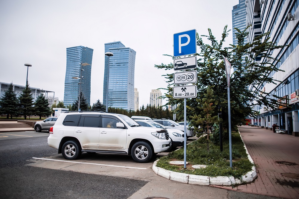 Ақылы көлік тұрақтарынан елорда бюджетіне 500 млн теңге түсті