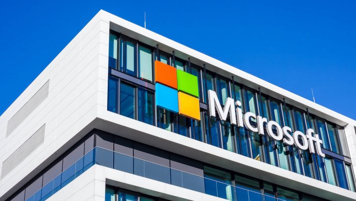 Microsoft көмірқышқыл газымен күреске $1 млрд бөледі
