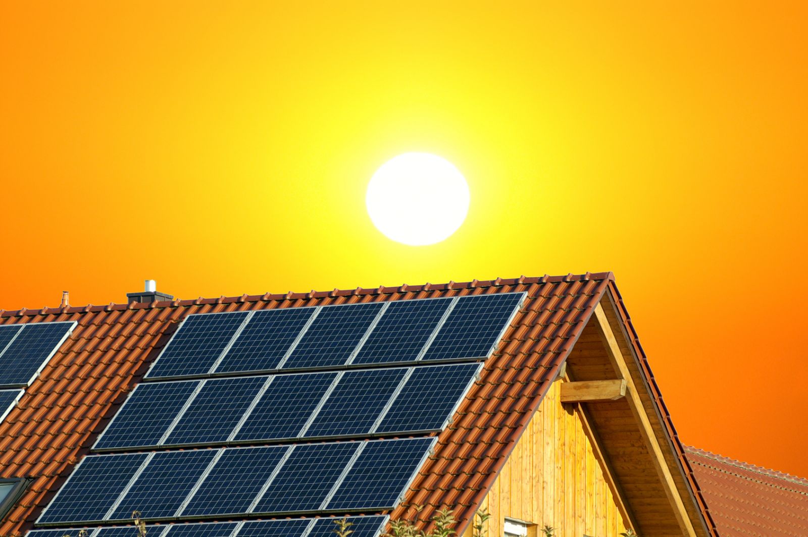 Аукционы по ВИЭ позволили снизить тариф на солнечную энергию на 64%  