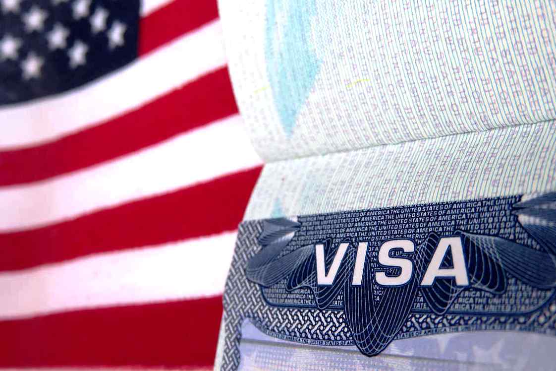 Желающие получить визу США теперь должны предоставлять информацию об аккаунтах в соцсетях