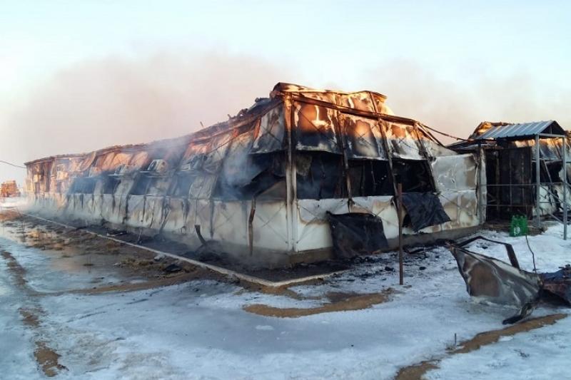 45 адам тұрып жатқан жатақхана өртеніп кетті