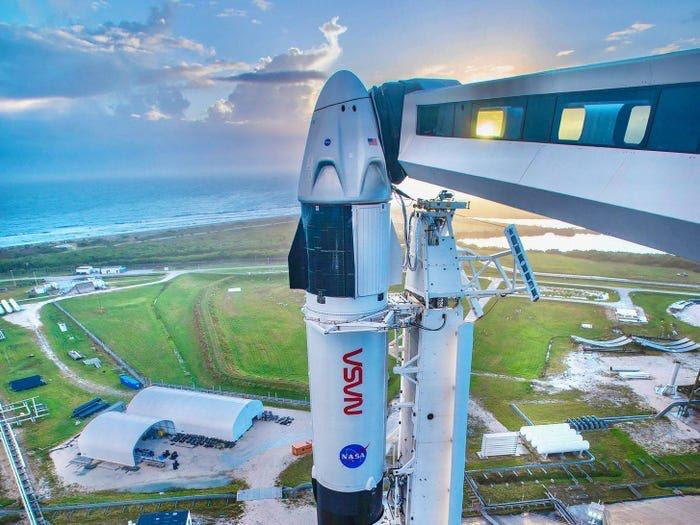 АҚШ SpaceX компаниясына 885,5 млн доллар бөледі