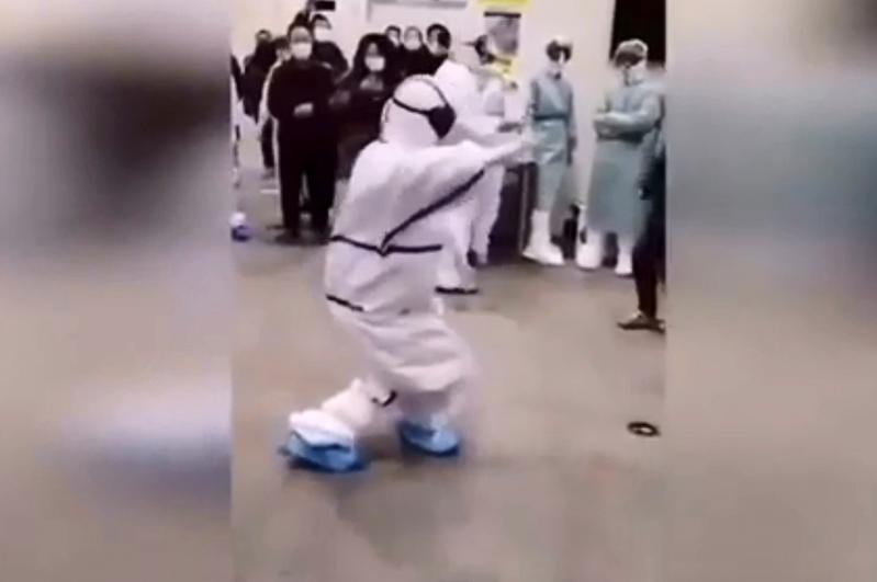 Қытайлық дәрігер «Қара жорғаның» науқастарға пайдасын айтты