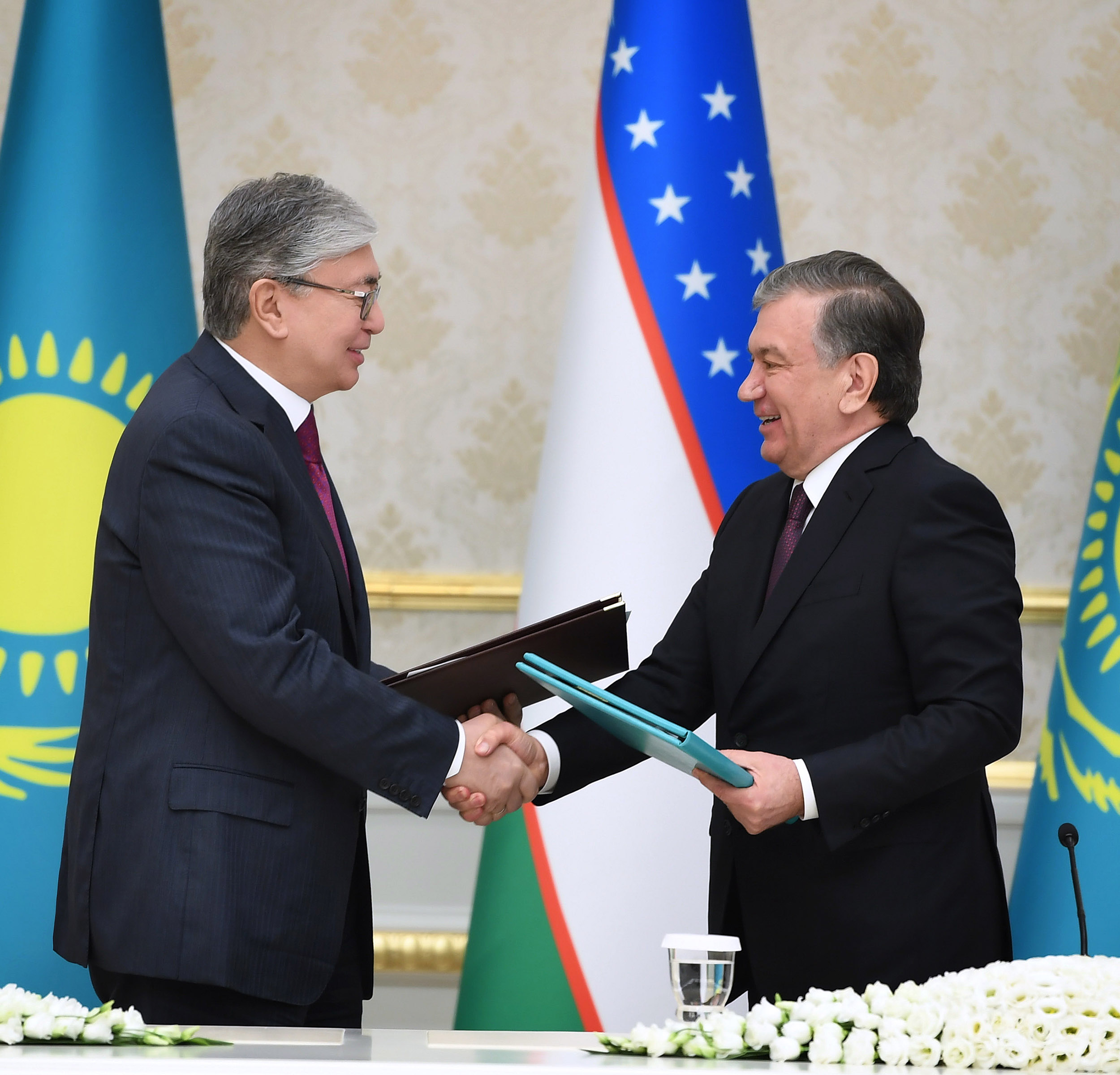 Қазақстан мен Өзбекстан Президенттері БАҚ өкілдері үшін баспасөз мәслихатын өткізді