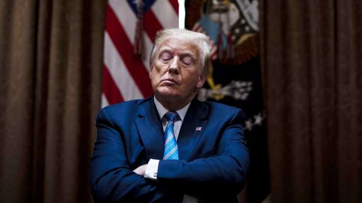  Twitter Трампты «бұғаудан» босатты