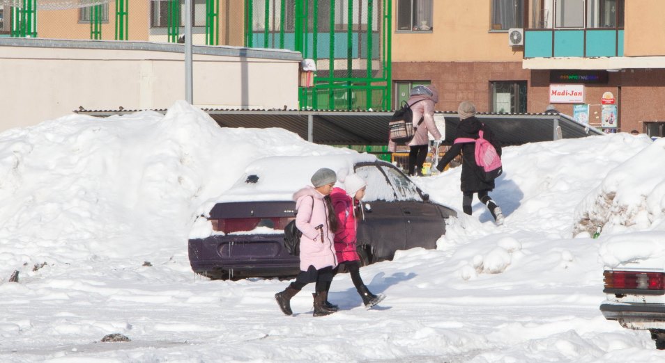 Как убирали снежные завалы в Нур-Султане