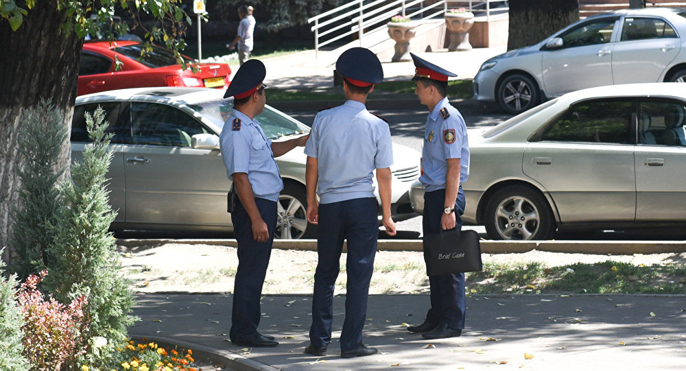 Полицейские Алматы выйдут на подворовой обход 