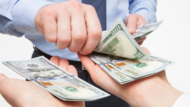 Жалақы барлық елде дерлік төмендеген