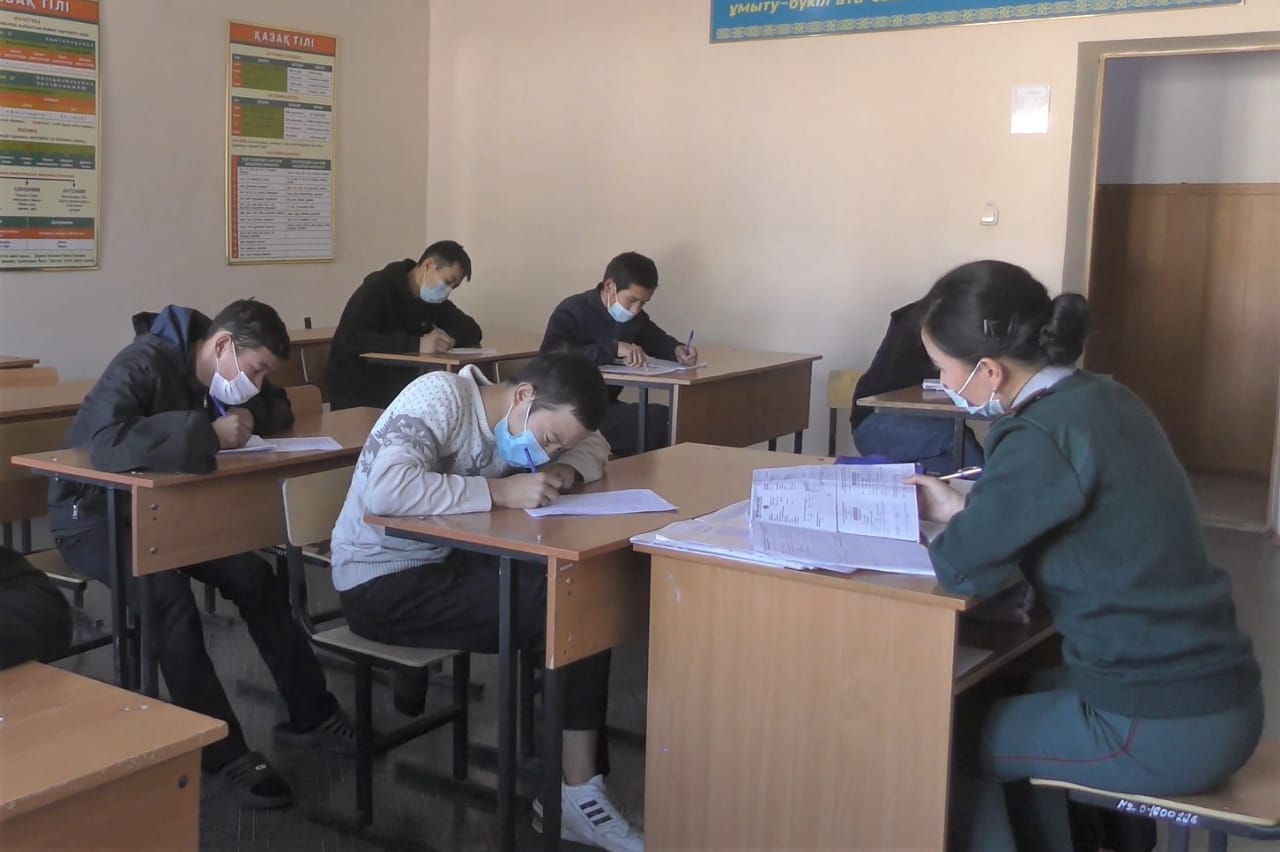 Атырауда жүз адам әскери борышын өтеуге аттанды