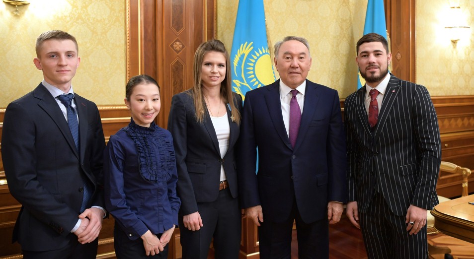 Нурсултан Назарбаев встретился с победителями и призерами международных спортивных соревнований
