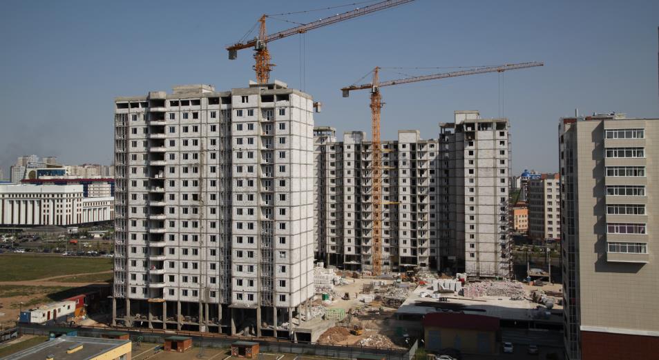 Почему строительство жилья в Нур-Султане рухнуло на треть 