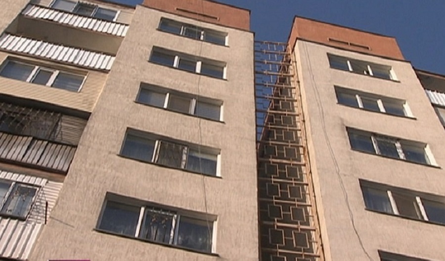 Зерделі ықшамауданындағы қисайған үйлерді жөндеуге биліктің ақшасы жоқ
