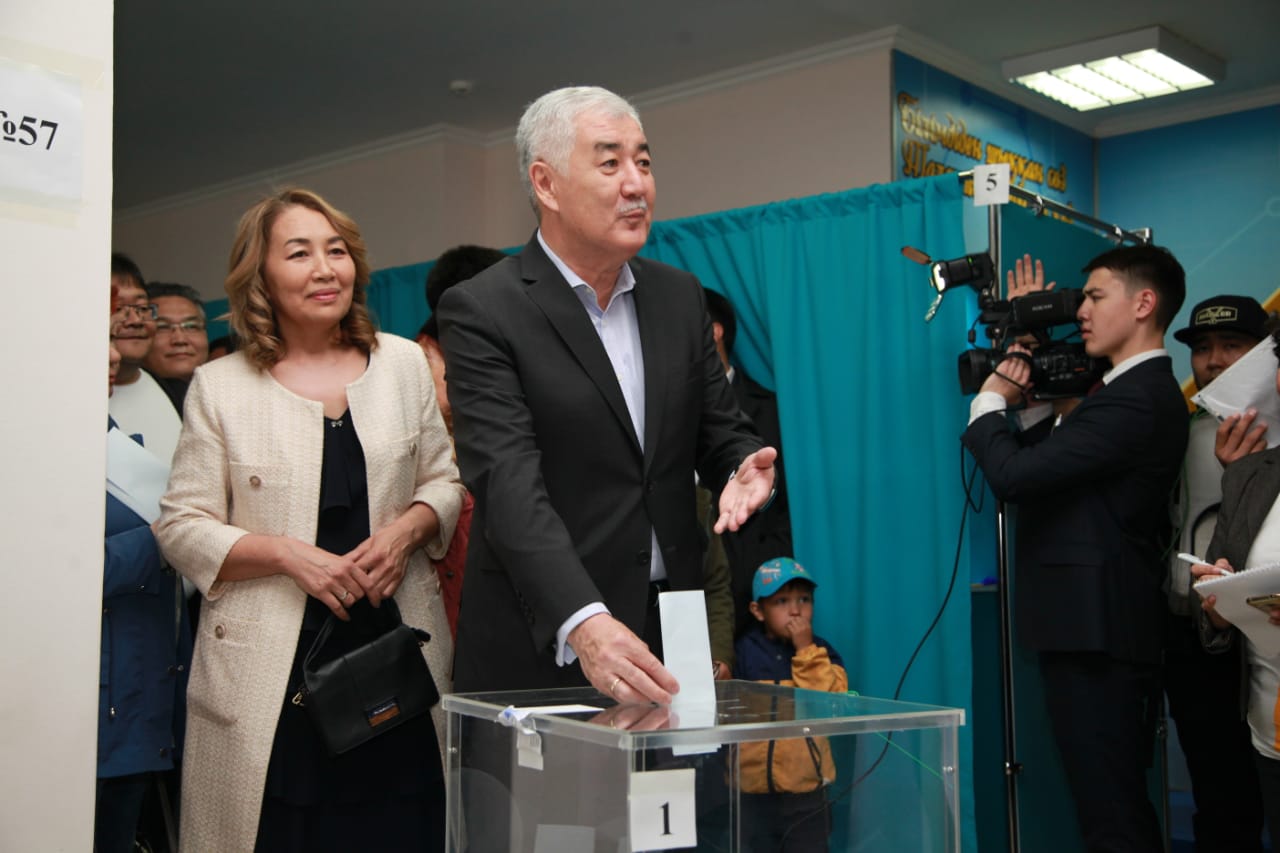 Әміржан Қосанов кандидаттар арасынан ең соңғы болып өз таңдауын жасады