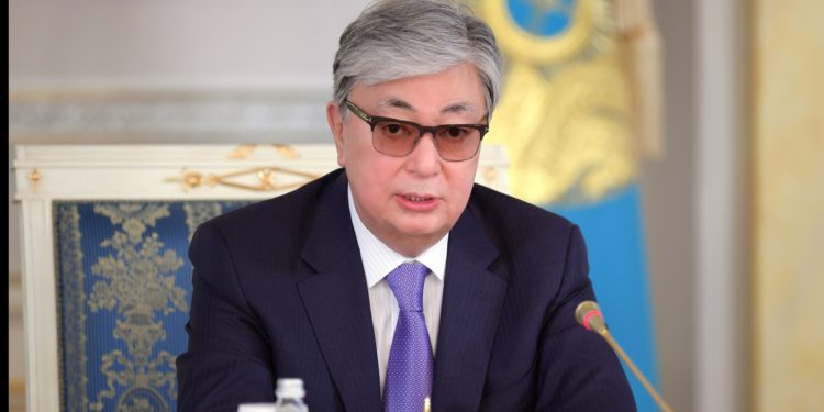 Қасым-Жомарт Тоқаев Қостанайдағы қазақ мектебінің мәселесін шешуді тапсырды