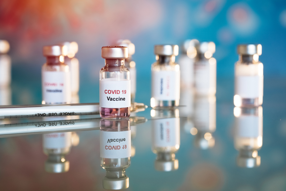  «COVID-19 қарсы вакцина АИТВ және безгек тудырады»