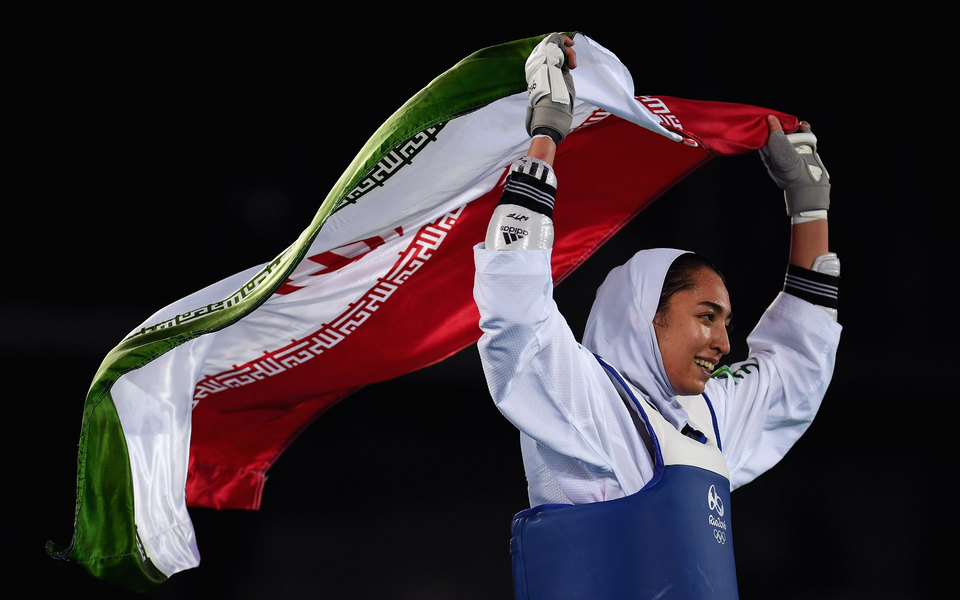 Иран тарихында Олимпиададан жүлде бұйырған жалғыз әйел елден кетті