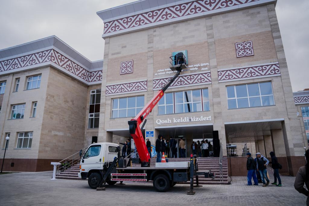 Бердібек Сапарбаев пен Алтай Көлгінов бірқатар нысанды аралады