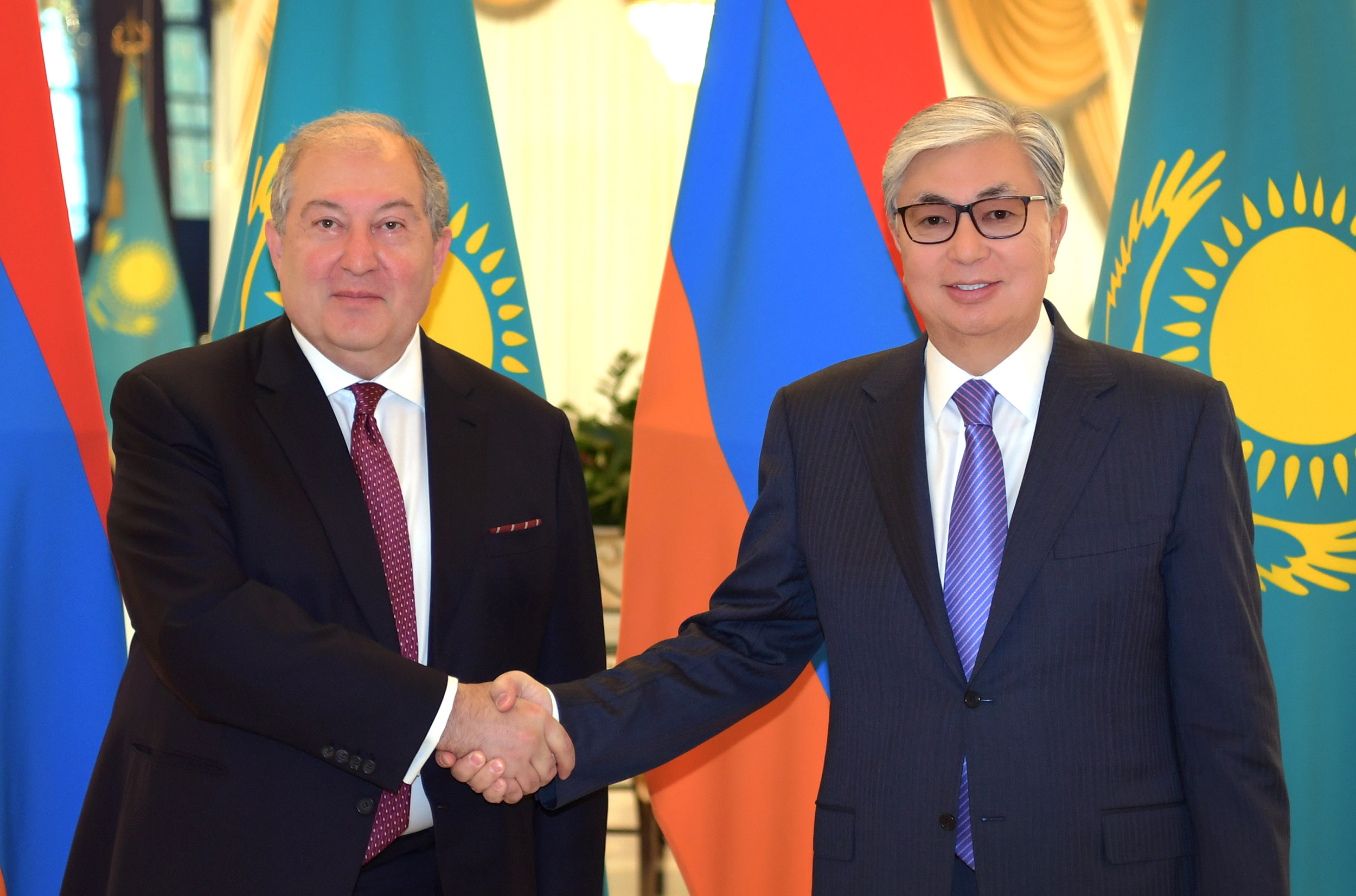 Мемлекет басшысы Армения президентімен кездесті