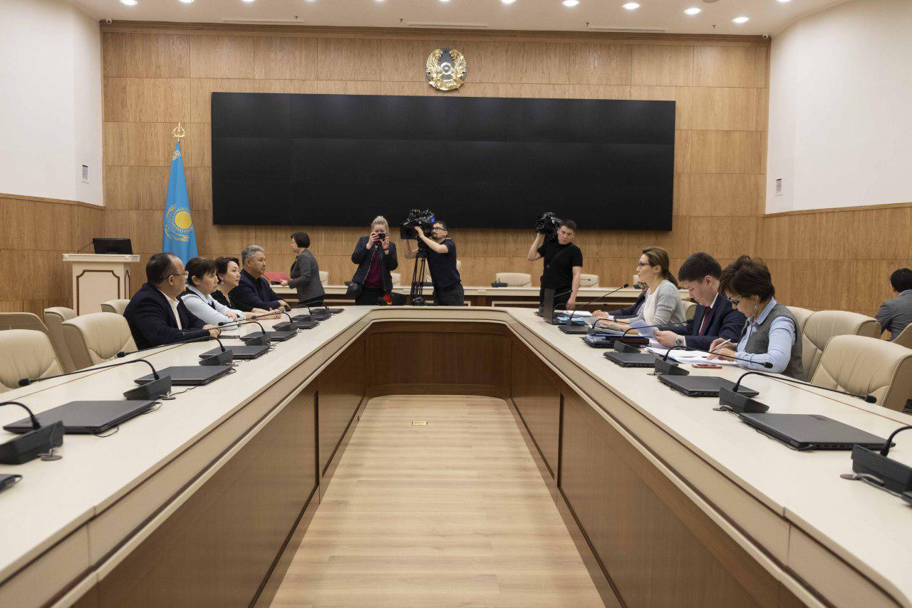 Дания Еспаеваның құжаттары Орталық сайлау комиссиясына тапсырылды