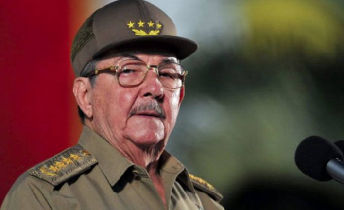 АҚШ Рауль Кастроға қарсы санкция жариялады