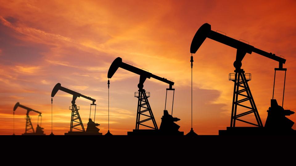 Нефть дорожает после падения днём ранее