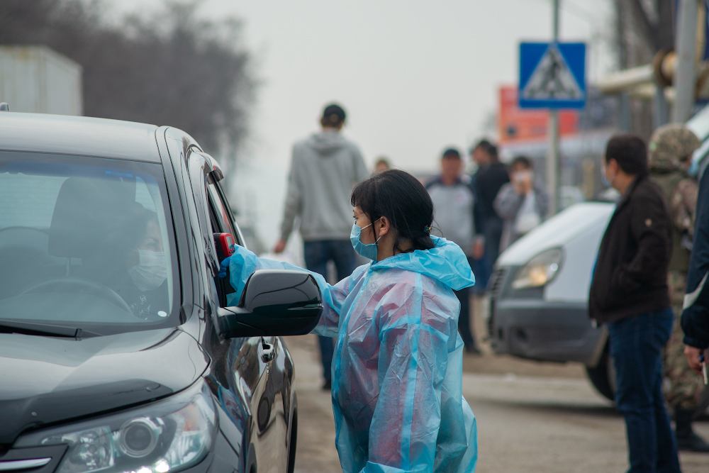 Полиция Алматы создала группу для выявления мошенников на блокпостах