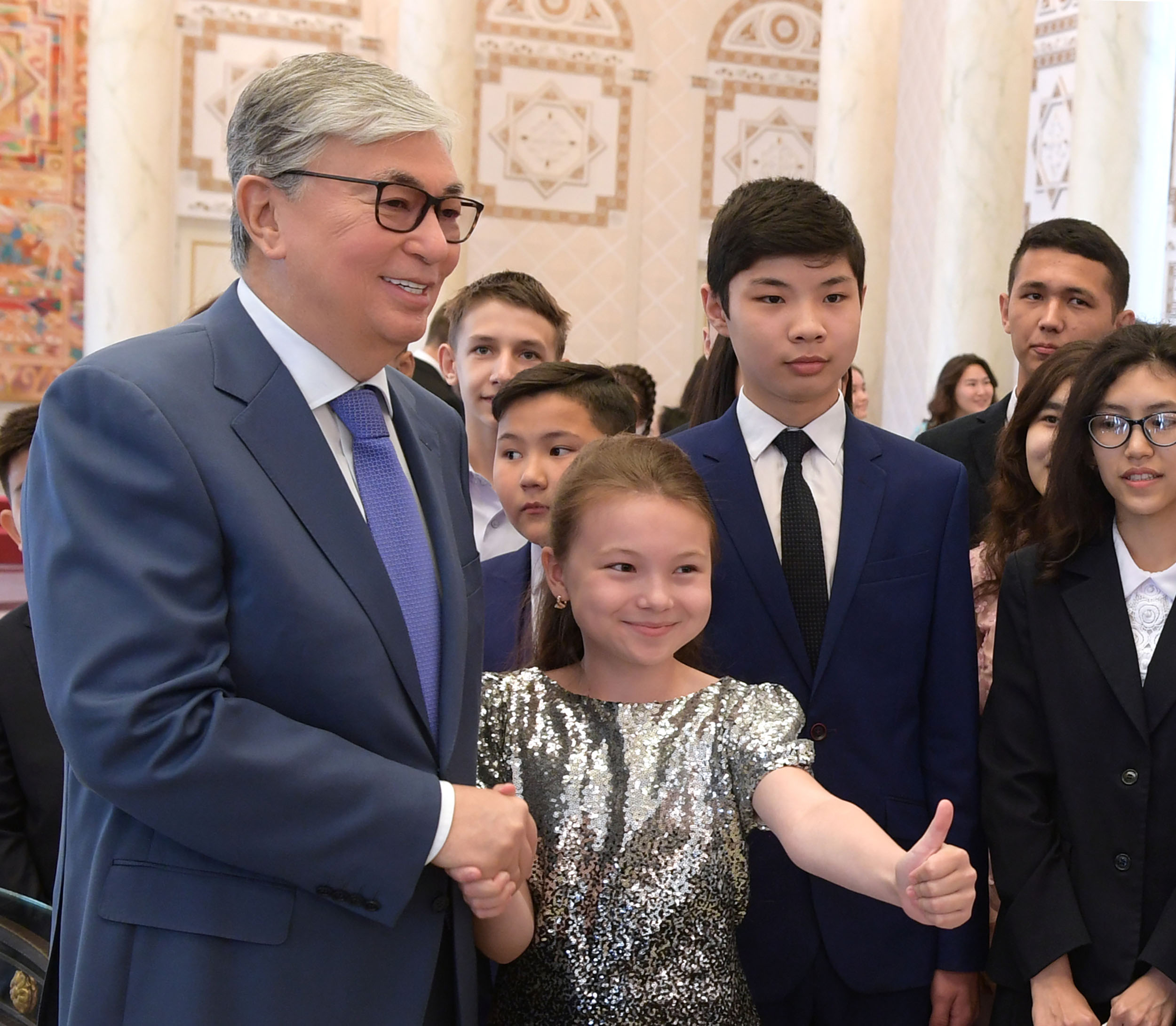 Касым-Жомарт Токаев встретился с одаренными детьми