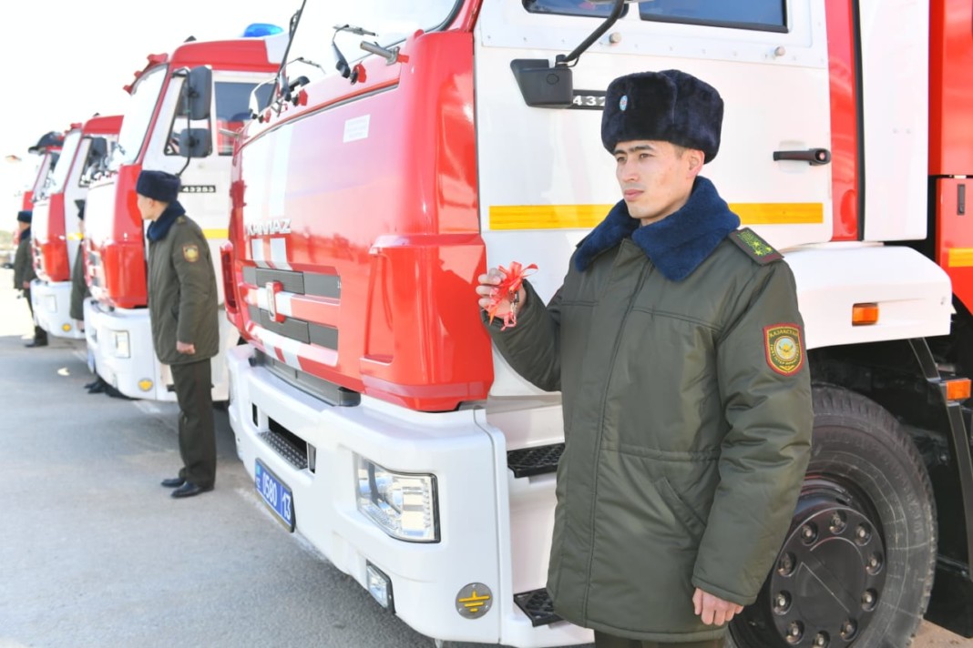 Түркістандық құтқарушыларға жаңа өрт сөндіру көліктері берілді 