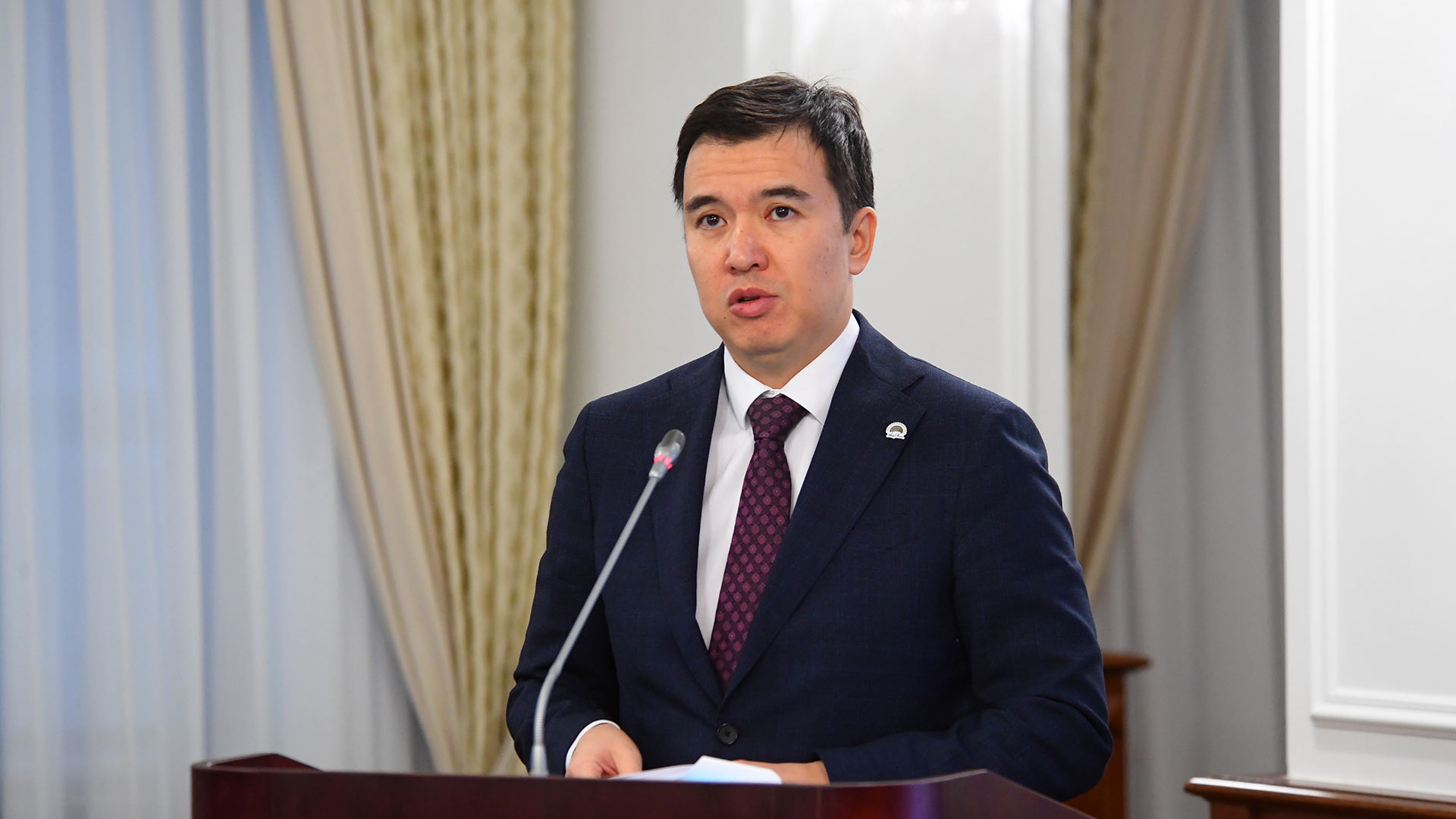 Жалпы ішкі өнім көрсеткіші 0,9%-ға төмендеуі мүмкін – Руслан Даленов