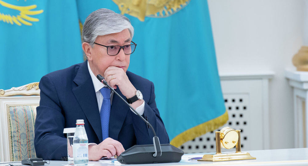 Касым-Жомарт Токаев призвал предприятия в Казахстане систематически повышать зарплаты сотрудникам