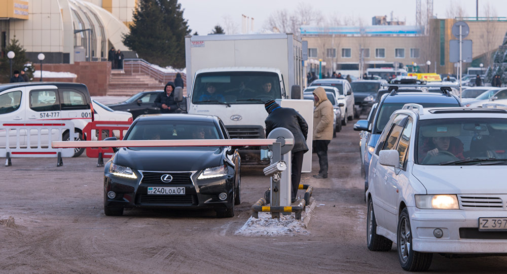 Астаналықтардан автотұрақ ақысын төлемегені үшін 30 миллон теңгеден астам айыппұл өндірілген