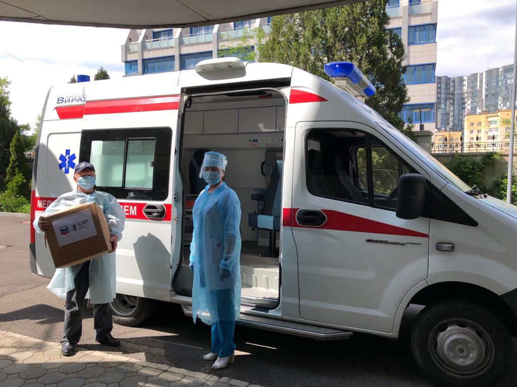 “Шеврон” совместно с ICAP передали в медучреждения Алматы 70 тысяч масок-респираторов 