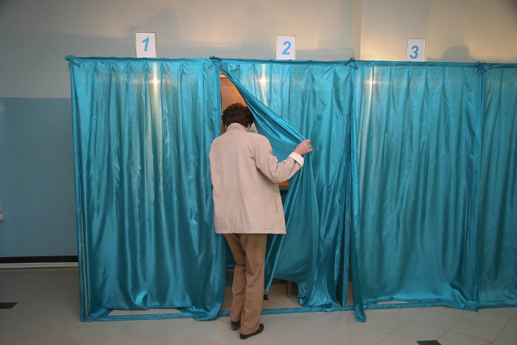 Казахстанские активисты создают сеть независимых наблюдателей на выборы