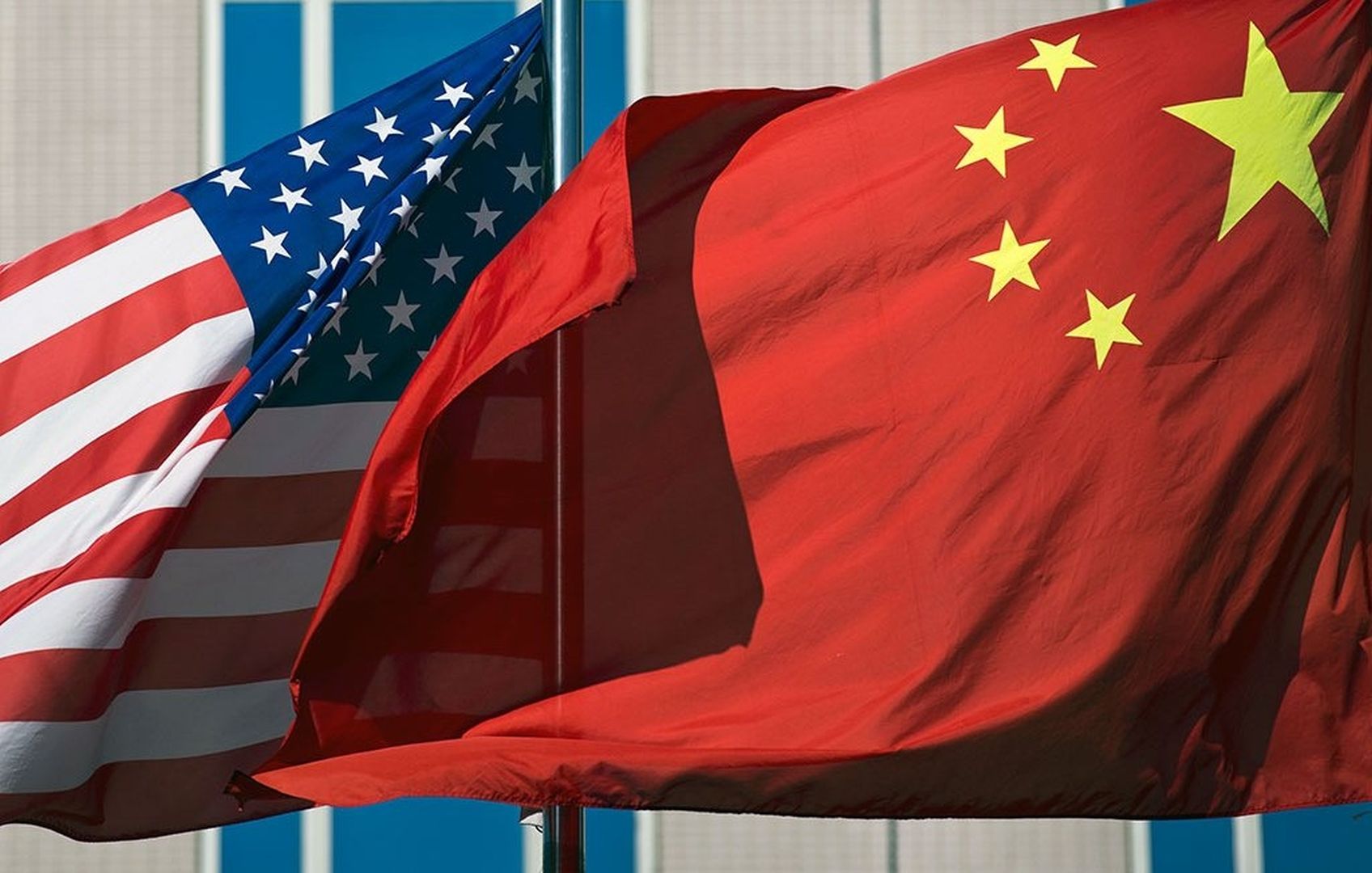 Вашингтон сформирует "торговую коалицию" для противодействия Китаю – советник Трампа по экономике