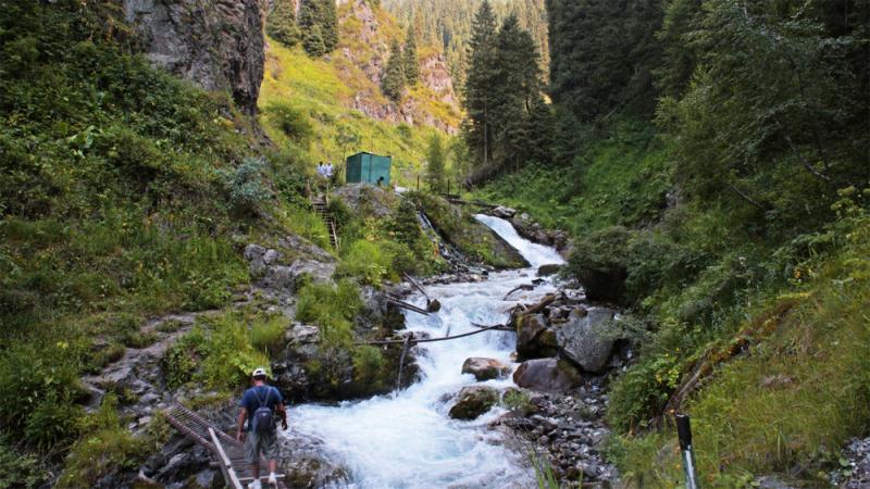 ДЧС Алматы предупреждает о возможных колебаниях водности на горных реках