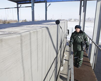 Пограничники РК задержали трех граждан Таджикистана, переправлявших угнанные в РФ автомобили на родину  