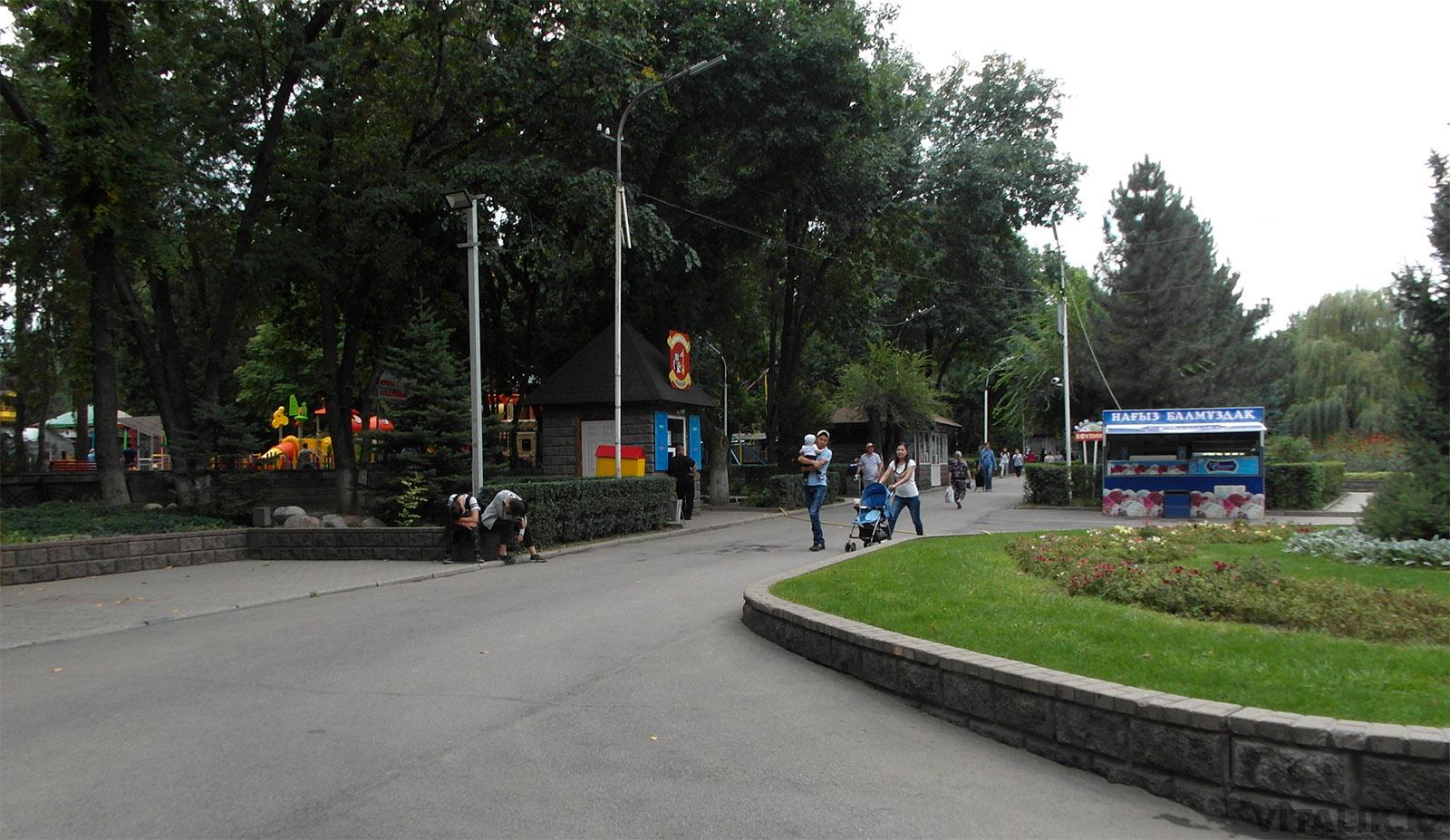 В Алматы из-за коронавируса временно закрывают парки