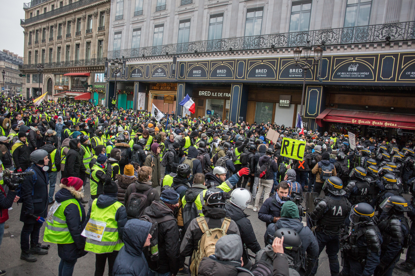 Протесты в Париже собрали 4,5 тыс. человек