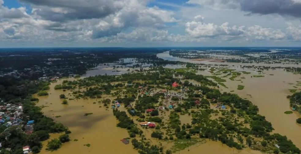 Тайландтағы тасқын салдарынан 418 мың отбасы зардап шекті (Видео)