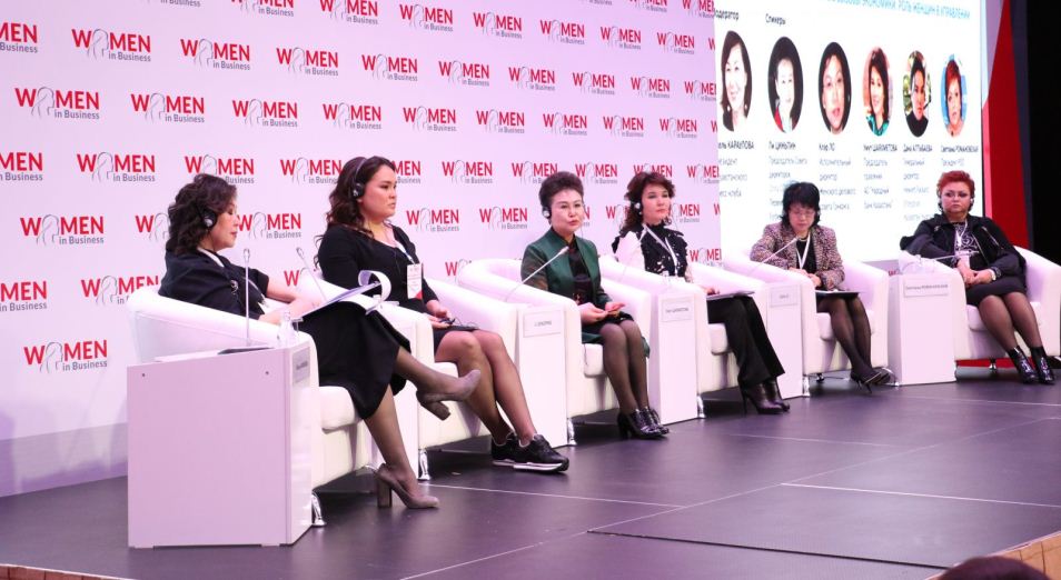 Необходимость привлекать женщин в систему STEM обсудили в Алматы