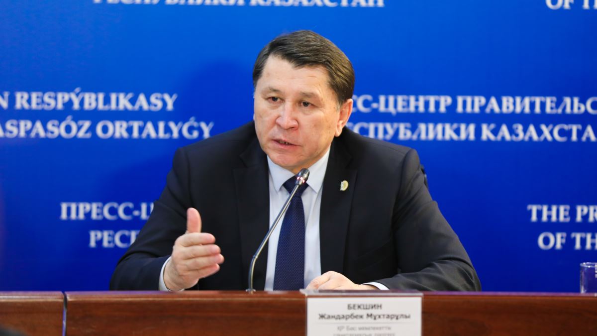 Бекшин: дезинфекция проводится безопасным для людей раствором