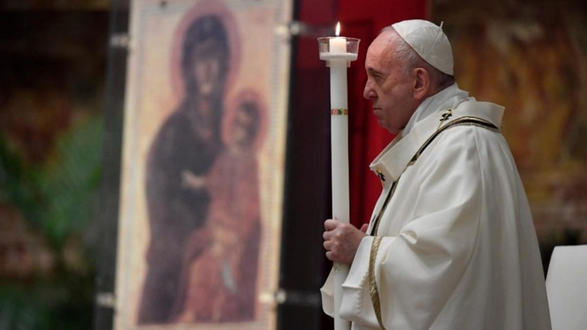 Папа Римский посвятил свое пасхальное обращение страждущим от пандемии коронавируса