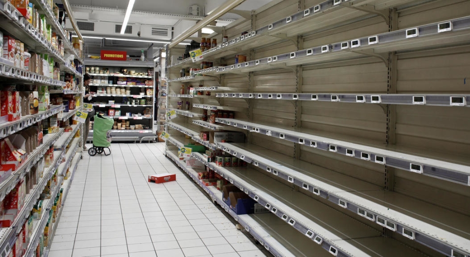В некоторых супермаркетах Актобе исчезли сахар и гречка