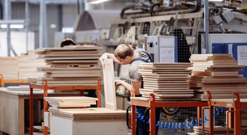 Мебельная отрасль страны – почему перекупщики сильнее производителей? 