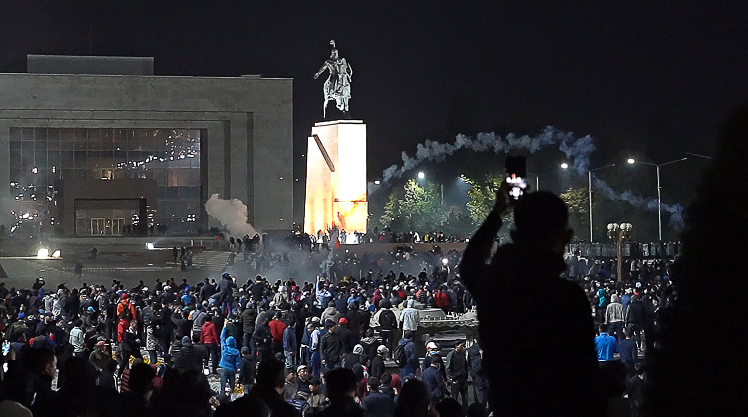 События в Кыргызстане: «қызым саған айтам, келінім сен тыңда»…