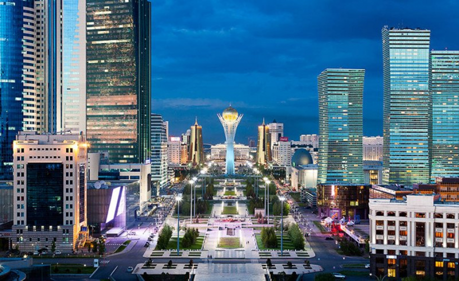 Президент Казахстана подписал поправки в Конституцию по переименованию Астаны в город Нур-Султан