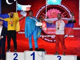 Еркін Әлімжанов армрестлингтен екі дүркін әлем чемпионы атанды